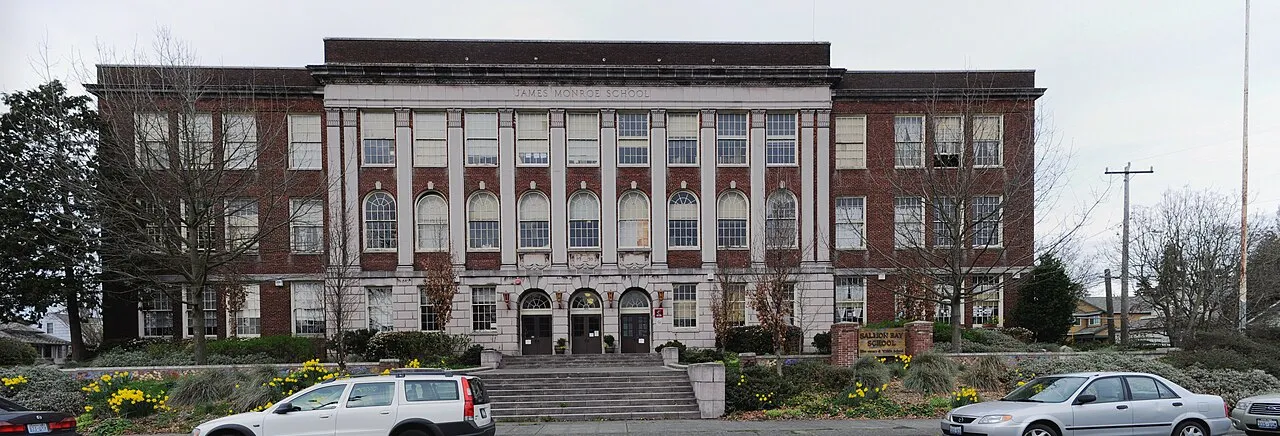 Salmon Bay’s Monroe building, 2010