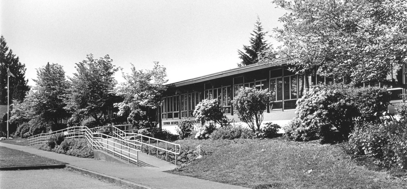 Decatur Elementary, photographed 2000