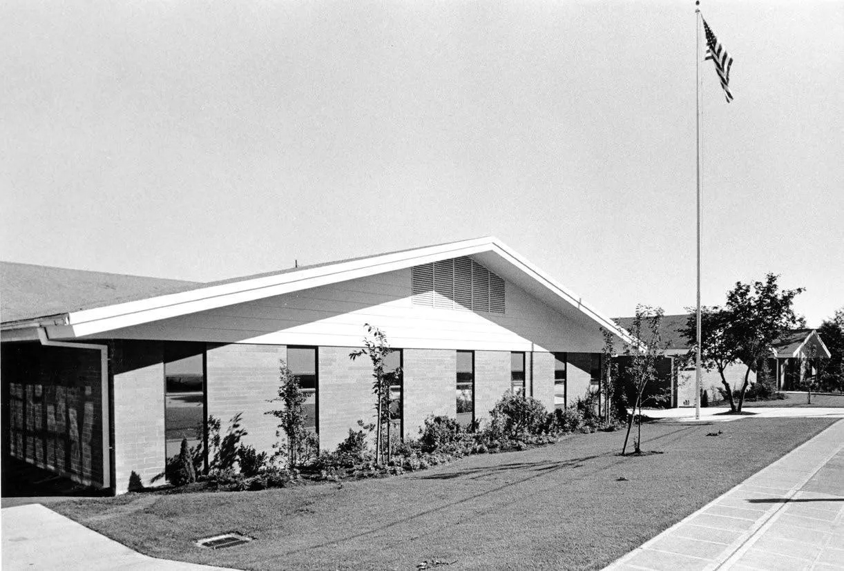 Green Lake Elementary, photographed circa 1975